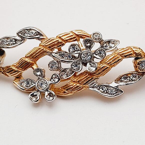 Vintage Gold Tone Rhinestone Floral 6 1/2 Inch Bracelet - Picture 2 of 10